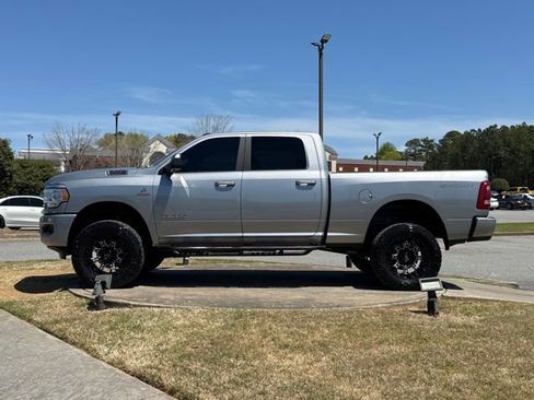 Used 2022 RAM 2500 Big Horn w/ Level B Equipment Group image 4