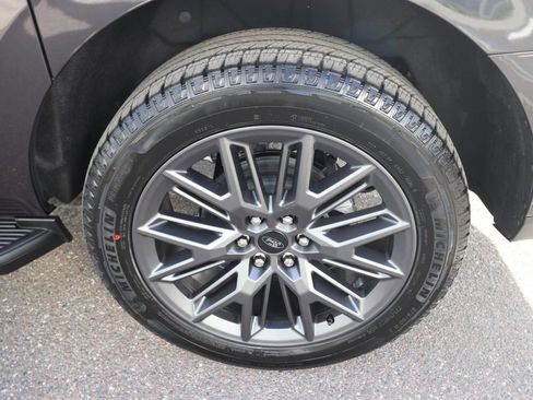 New 2026 Ford Expedition Max Platinum w/ Stealth Appearance Package image 16