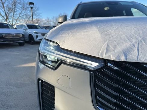 New 2026 Volvo XC90 B6 Plus w/ Protection Package Premier image 10