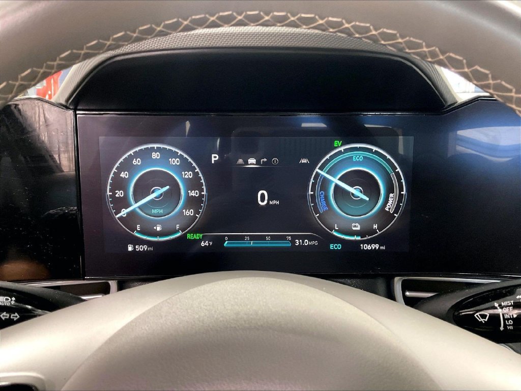 Used 2025 Hyundai Elantra SEL FWD image 24