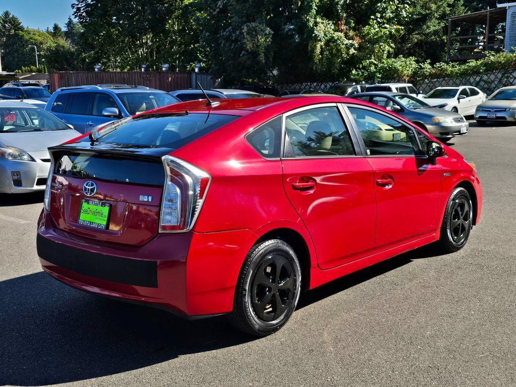 Used 2014 Toyota Prius Three FWD image 7