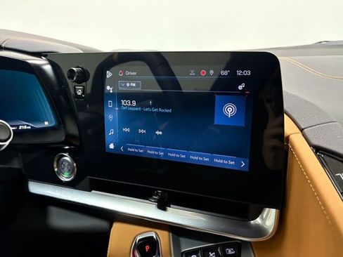 Used 2024 Chevrolet Corvette Stingray w/ Z51 Performance Package image 21