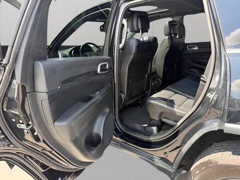 Used 2022 Jeep Grand Cherokee Limited AWD/4WD image 28