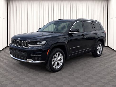 Used 2023 Jeep Grand Cherokee L Limited RWD image 7