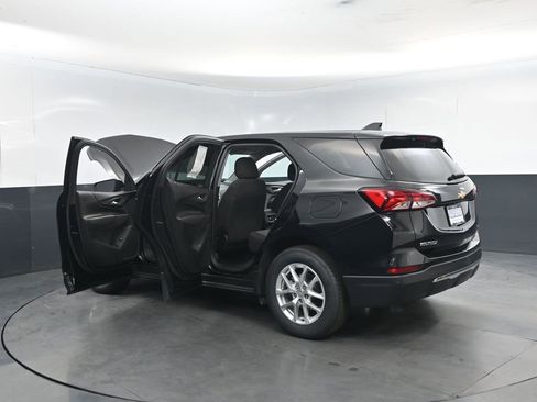 Certified 2022 Chevrolet Equinox LT image 32