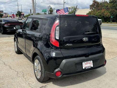 Used 2016 Kia Soul image 7