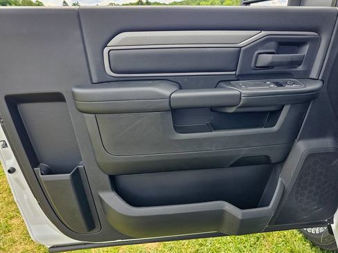 New 2026 RAM 3500 Tradesman AWD/4WD image 11