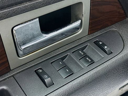 Used 2012 Ford F150 Lariat w/ Lariat Chrome Pkg image 20