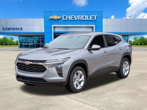 New 2026 Chevrolet Trax LS w/ LS Convenience Package image 2
