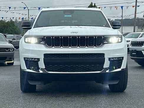 New 2025 Jeep Grand Cherokee L Limited image 9