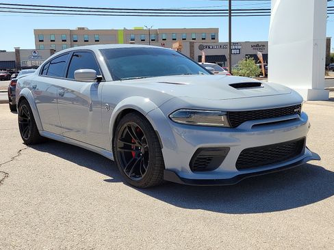 Used 2022 Dodge Charger SRT Hellcat RWD image 6