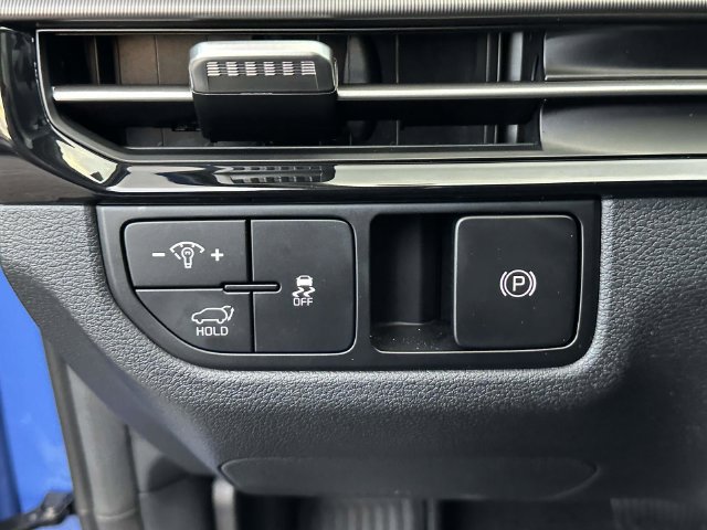 Used 2026 Kia Sportage SX FWD image 11