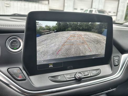Used 2025 Chevrolet Blazer LT FWD image 14