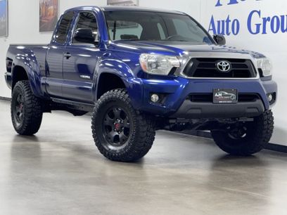 Used 2015 Toyota Tacoma 4x4 Access Cab V6 w/ SR5 Package