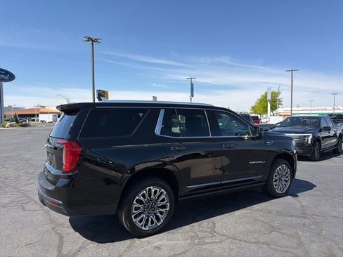 Used 2023 GMC Yukon Denali Ultimate AWD/4WD image 5