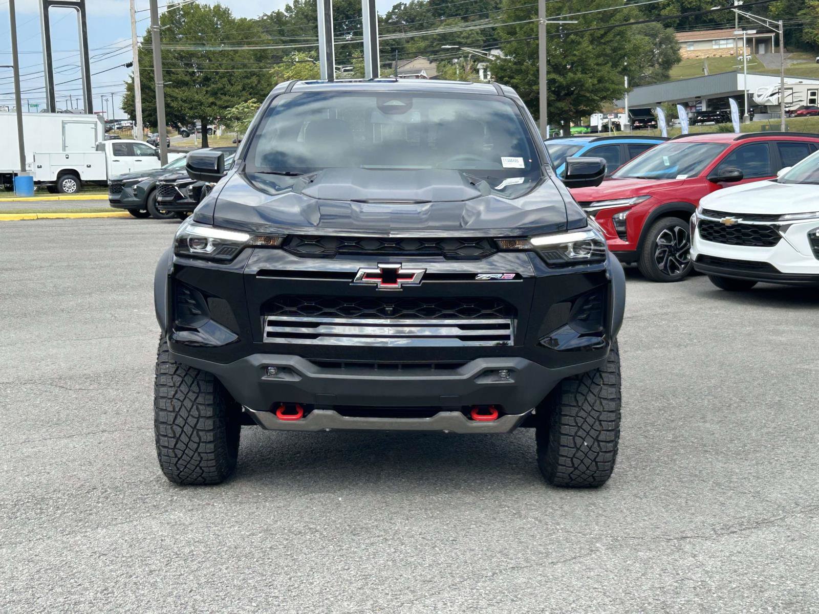 New 2026 Chevrolet Colorado ZR2 w/ Technology Package AWD/4WD image 2