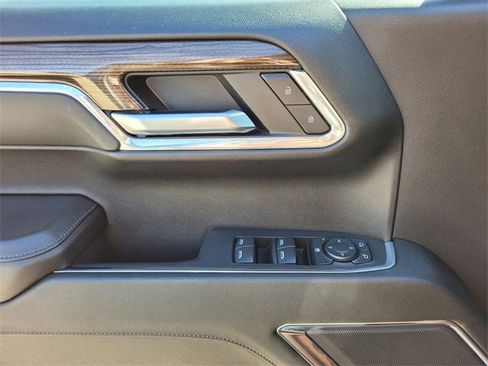 Used 2024 Chevrolet Silverado 1500 RST w/ Z71 Off-Road Package image 23