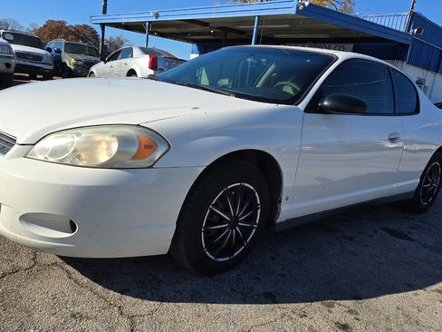 Used 2006 Chevrolet Monte Carlo LS image 1