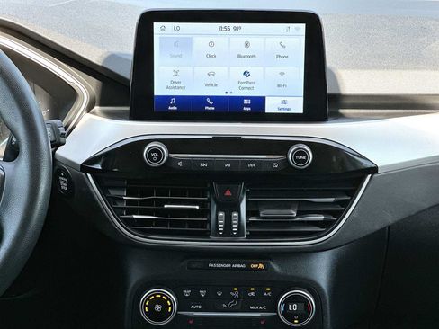 Used 2020 Ford Escape SE FWD image 26