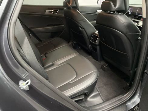 Certified 2023 Kia Sportage EX image 28