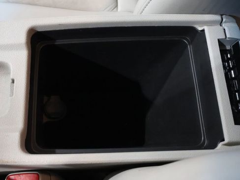 Used 2010 Chevrolet Impala LT w/ Luxury Edition Package image 27