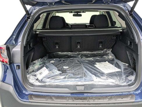 New 2025 Subaru Outback Premium image 27