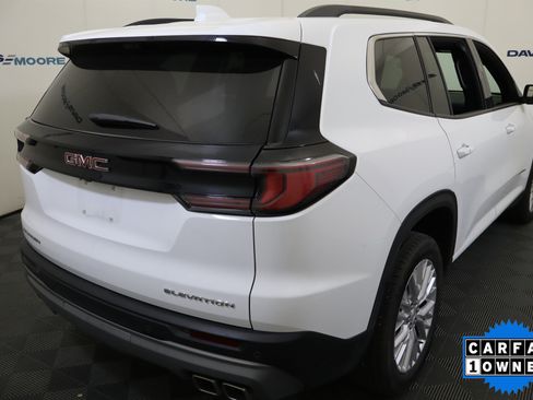 Used 2026 GMC Acadia Elevation w/ Elevation Premium Package FWD image 6