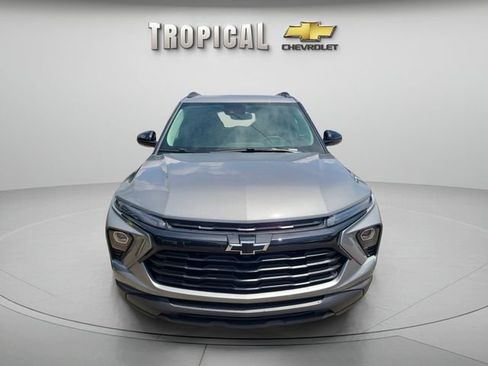 New 2026 Chevrolet TrailBlazer LT w/ Midnight Edition FWD image 8