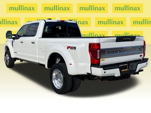 Certified 2022 Ford F450 Platinum w/ FX4 Off-Road Package image 11