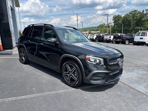 Used 2021 Mercedes-Benz GLB 250 image 4