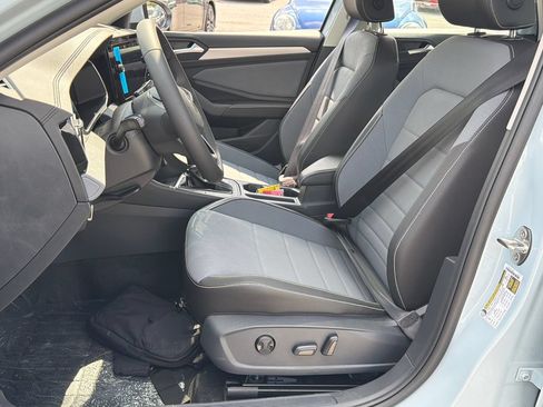 New 2026 Volkswagen Jetta SE FWD image 23