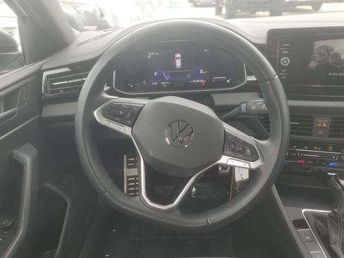 Used 2025 Volkswagen Jetta Sport FWD image 11