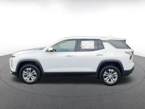 Used 2025 Chevrolet Equinox LT image 9