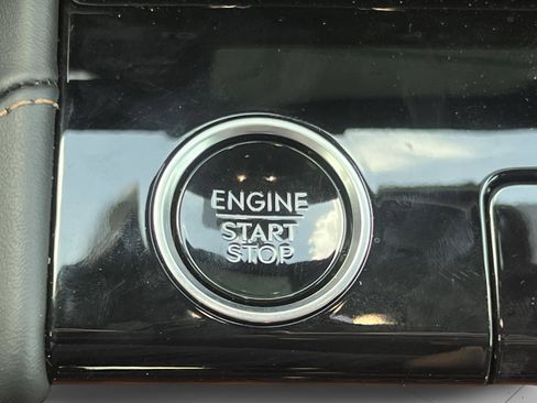 New 2025 Lincoln Navigator Black Label image 39