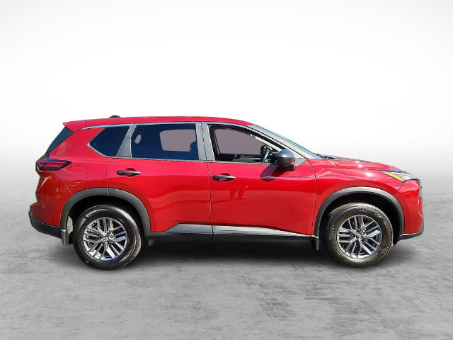 Used 2024 Nissan Rogue S AWD/4WD image 7