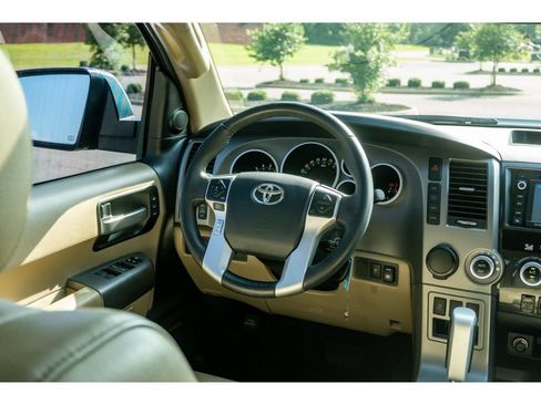 Used 2016 Toyota Sequoia Limited RWD image 23