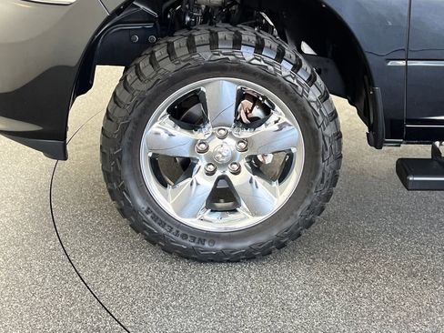 Used 2019 RAM 1500 Express w/ Express Value Package image 27