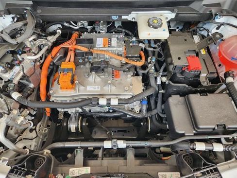 New 2026 Chevrolet Equinox EV LT w/ Convenience Package II FWD image 22
