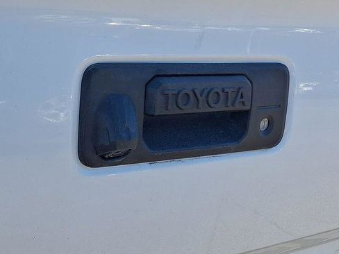 Certified 2018 Toyota Tacoma TRD Sport image 29