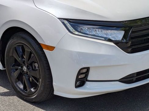 Certified 2023 Honda Odyssey Sport image 2
