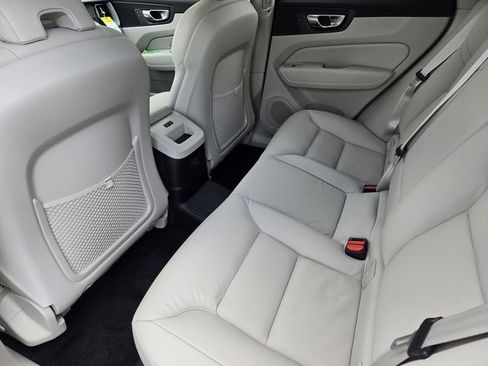 Used 2025 Volvo XC60 T8 Plus w/ Protection Package Premier image 30