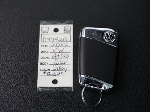 Used 2022 Volkswagen Atlas SEL image 32