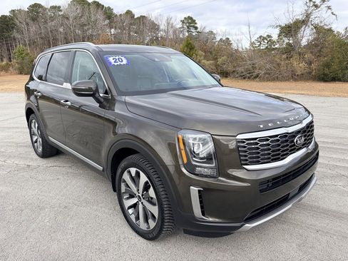 Used 2020 Kia Telluride S image 2