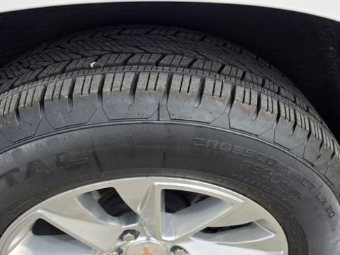 Used 2022 Chevrolet Tahoe Z71 w/ Off-Road Capability Package image 6