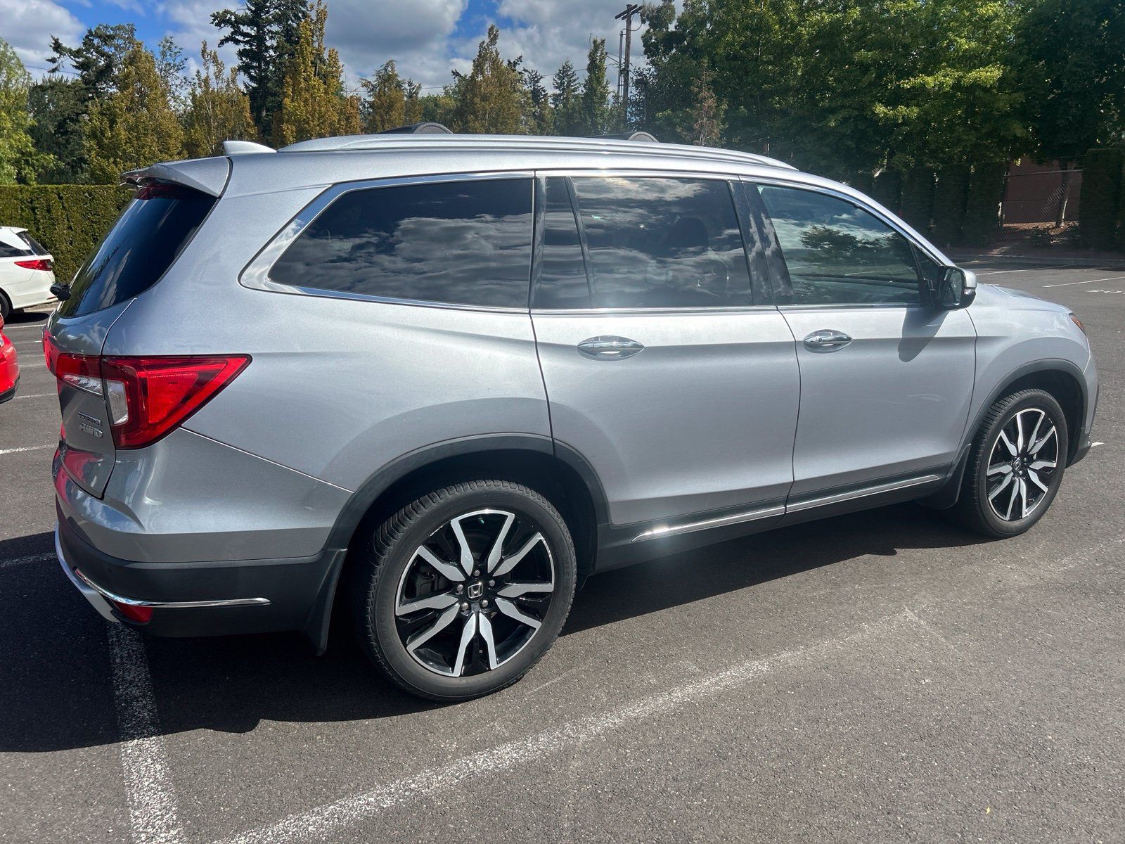 Used 2019 Honda Pilot Touring image 4