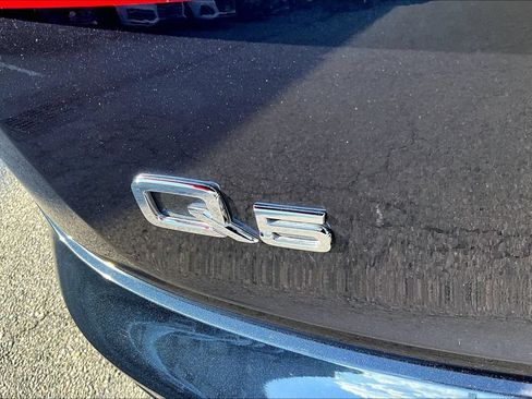 Used 2019 Audi Q5 2.0T Premium AWD/4WD image 24