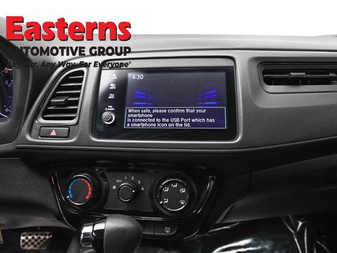 Used 2022 Honda HR-V Sport image 11