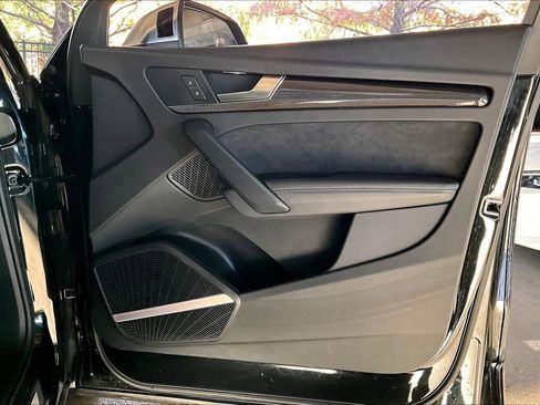 Used 2020 Audi SQ5 Premium Plus w/ Premium Plus Package image 22