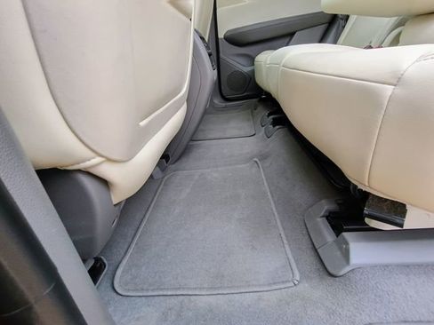 Used 2017 Cadillac XT5 Premium Luxury w/ Advanced Security Package image 59