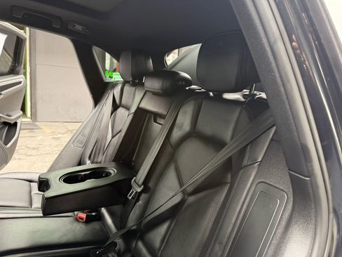 Used 2017 Porsche Macan AWD/4WD image 18
